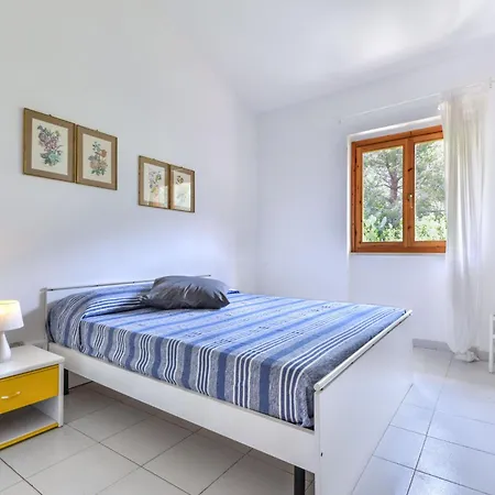 Soppalco 18 By Interhome Daire Nisporto